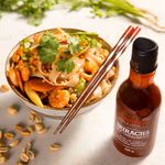 pad-thai-macarrao-de-arroz-frito-com-frutos-do-mar-e-pimenta-sriracha-bombay