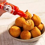 coxinha-com-molho-de-pimenta-bhut-jolokia-chilli-code-20-bombay